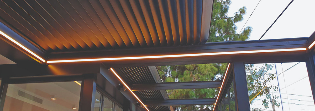 Retractable louvered Pergola Manufacturers | Smart Roofs and Fabs pergola