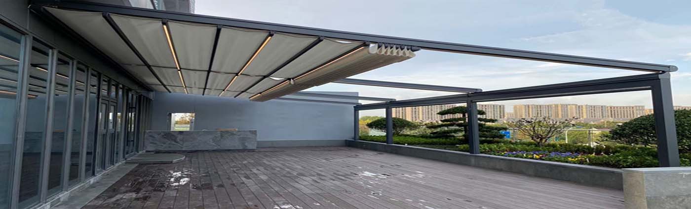 Retractable roof manufacturer | Smart Roofs and Fabs